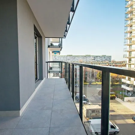 Apartment For 5 People Close To The Park * Γκντανσκ