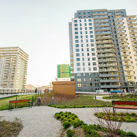 Apartment For 5 People Close To The Park Διαμέρισμα Γκντανσκ